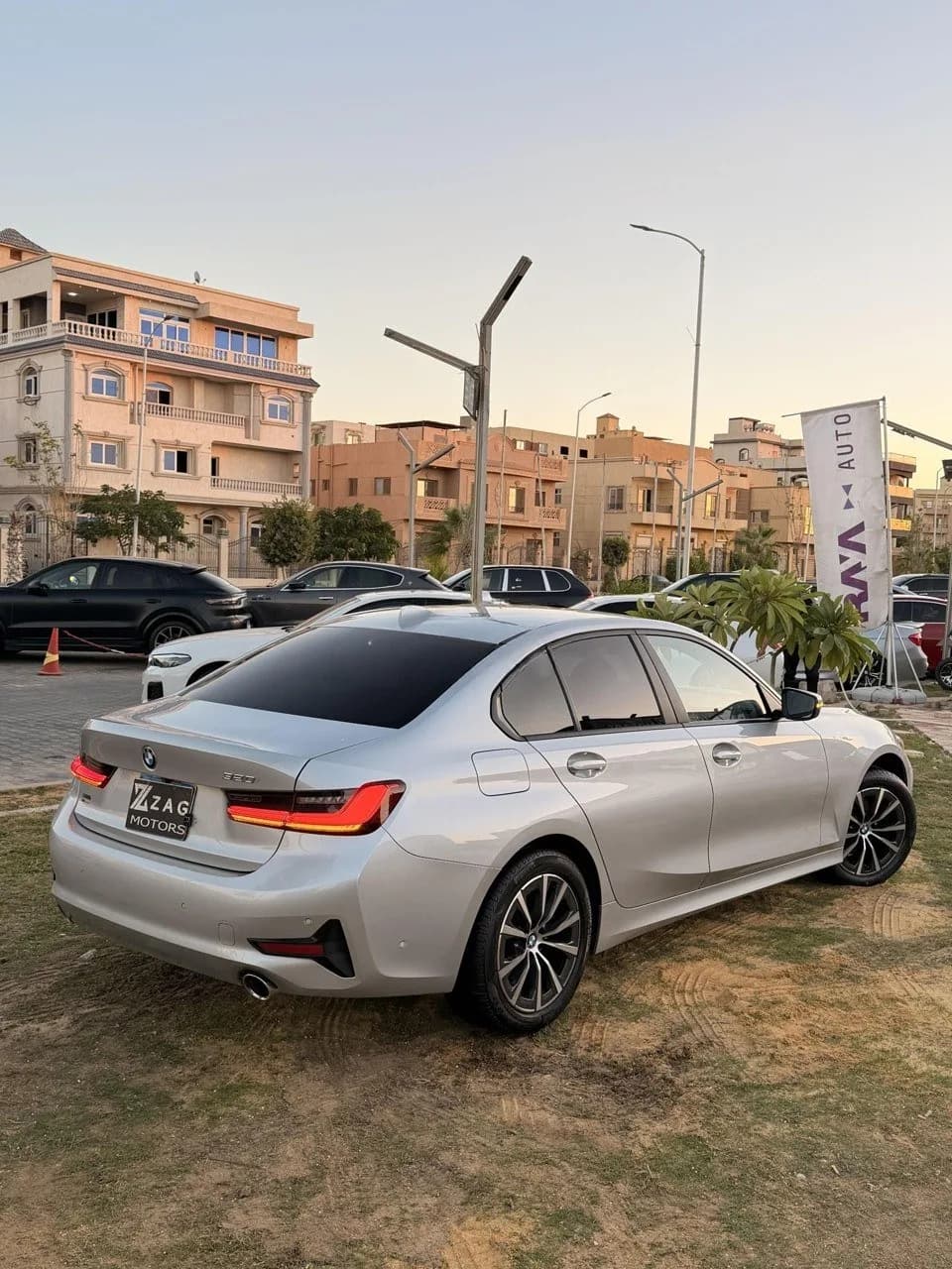 BMW 320i 2020 (0)