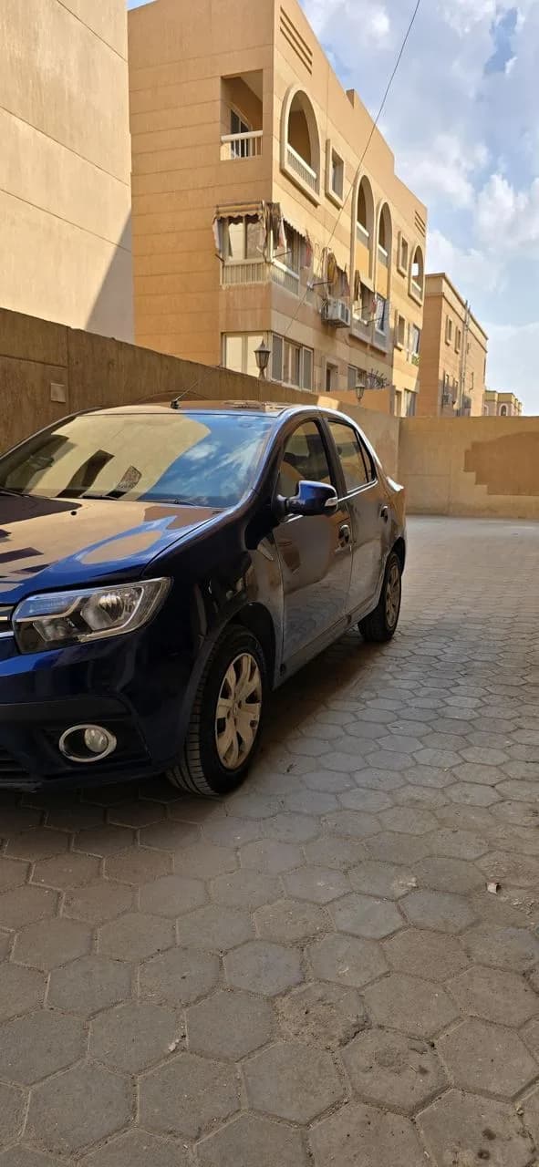 Renault Logan 2019 (1)