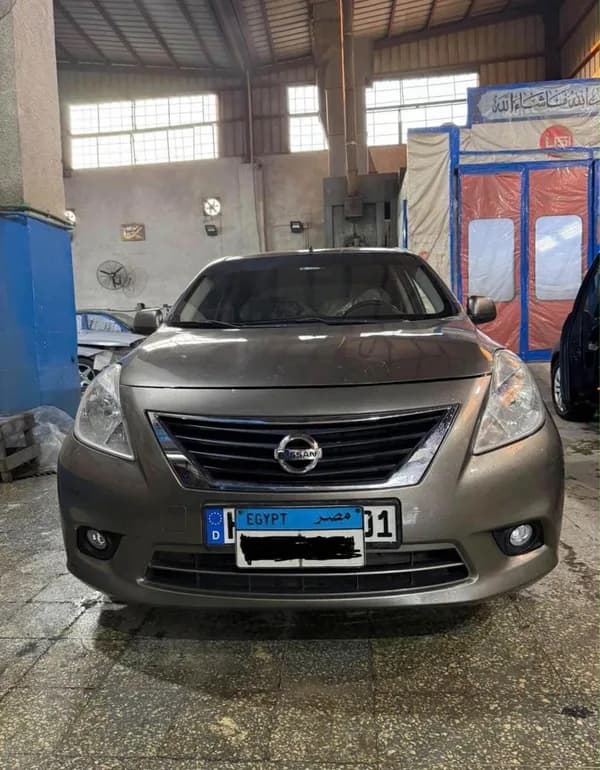 Nissan Sunny 2015