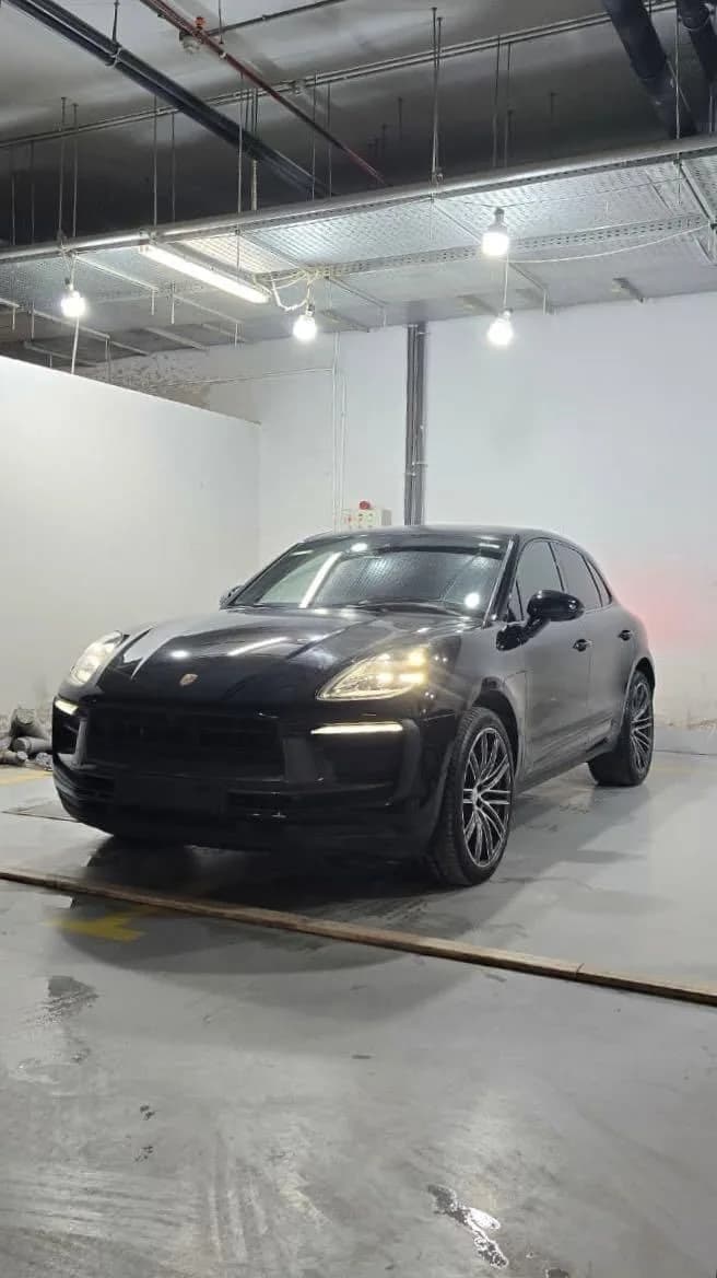 Porsche Macan 2023 (1)