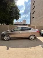 Nissan Sunny 2019 (5)