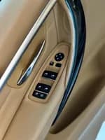 BMW 320i 2018 (4)