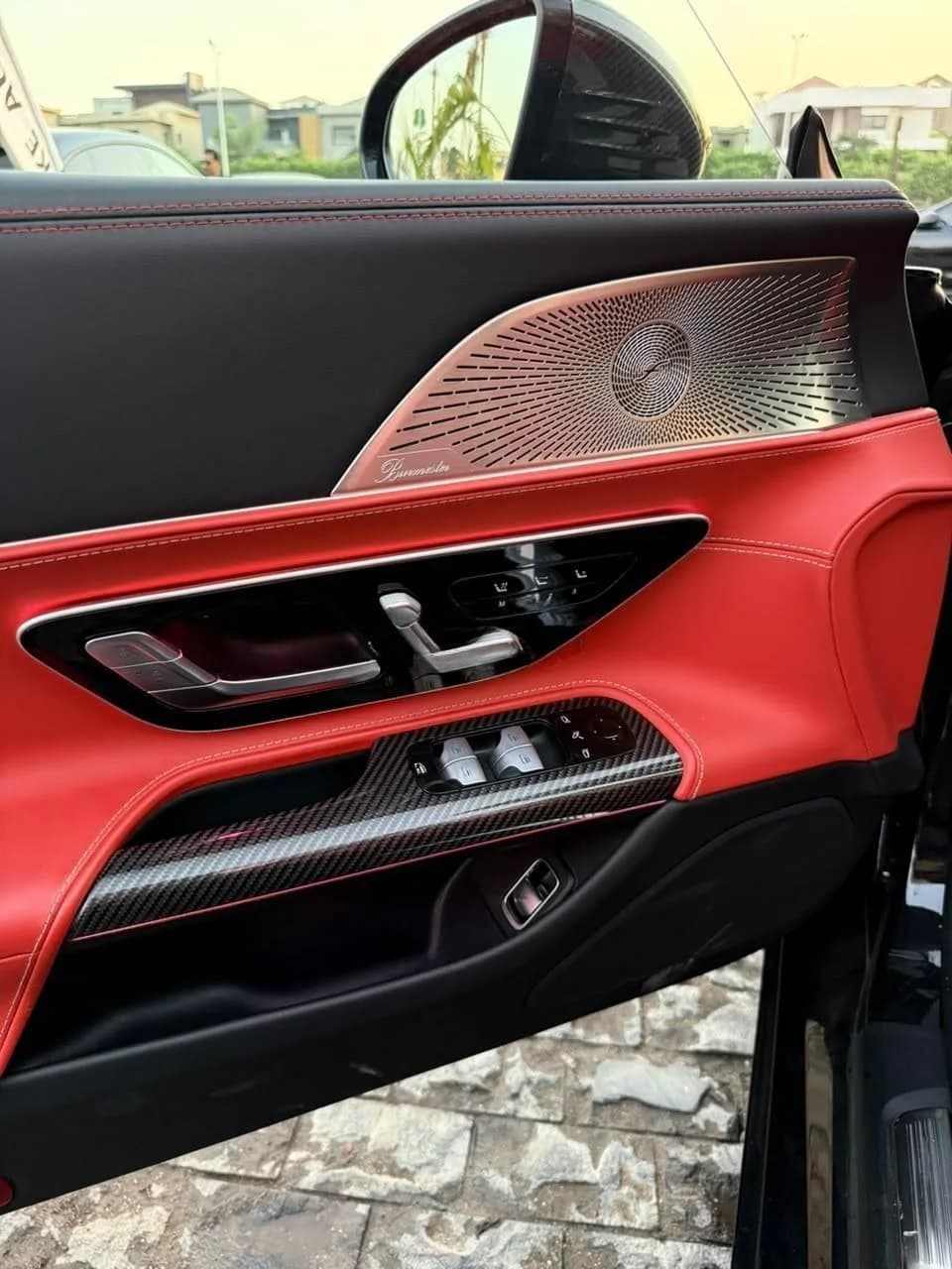 Mercedes SL Class 2023 (1)