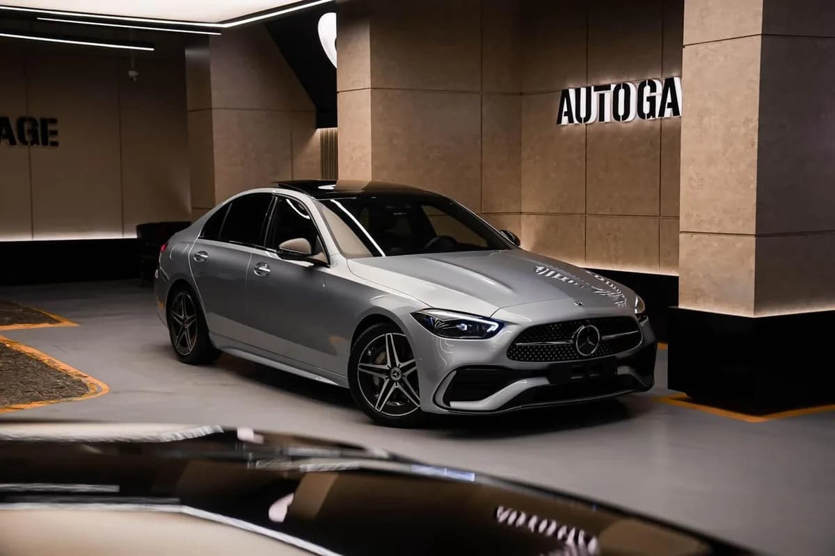Mercedes C 200 2023 (1)