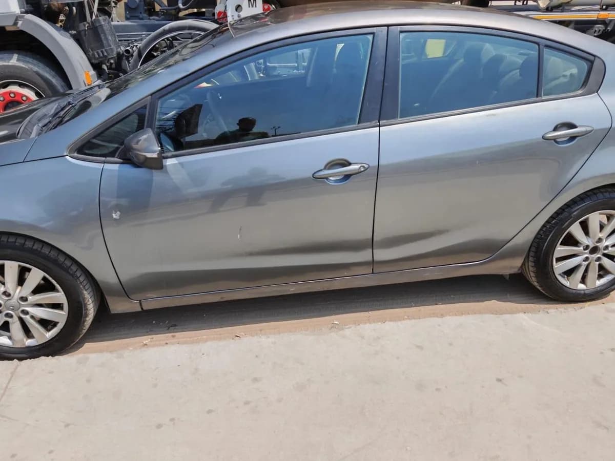 Kia Cerato 2015 (1)