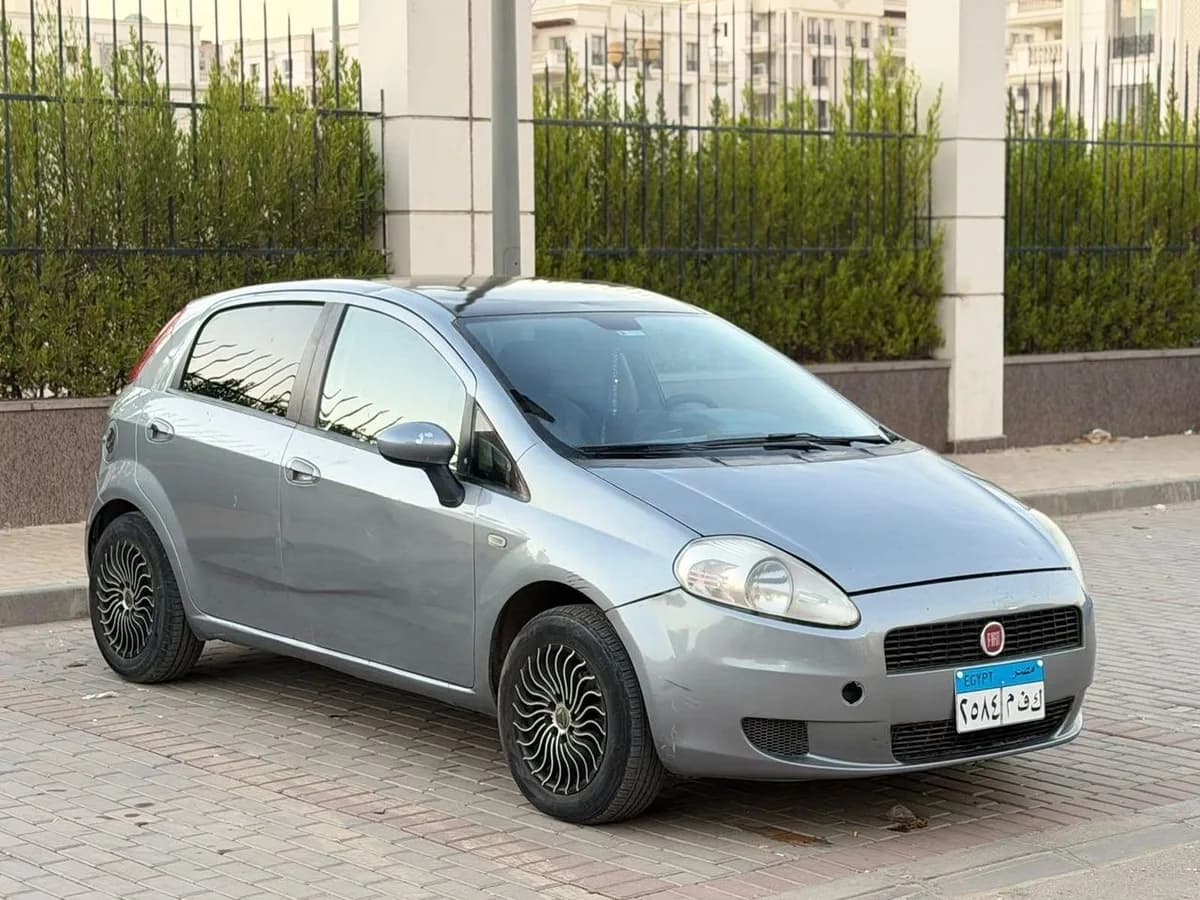 Fiat Grand Punto 2008 (3)