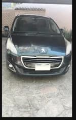 Peugeot 5008 2016 (0)