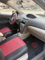 Toyota Yaris 2009 (7)