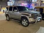 Jeep Cherokee 2010 (3)