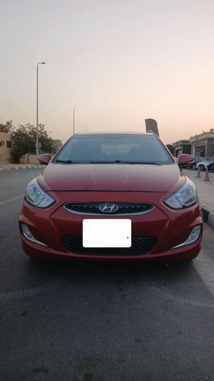 Hyundai Accent RB 2024 (1)
