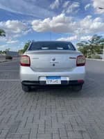Renault Logan 2016 (2)