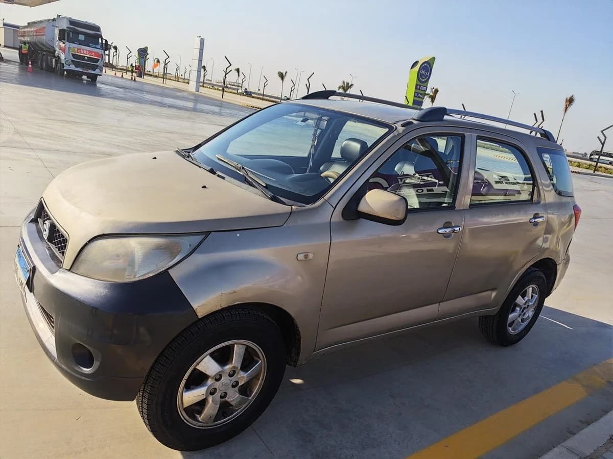 Daihatsu grand-terios 2010 (1)
