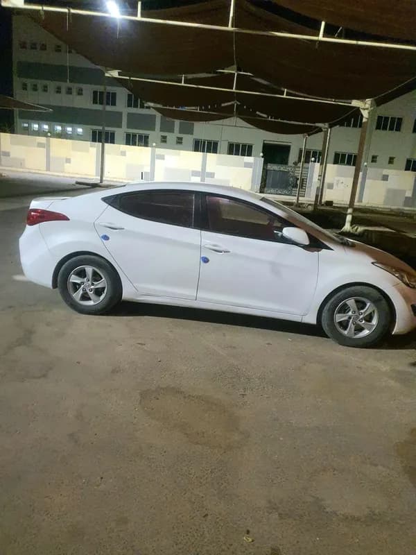 Hyundai Avante 2011