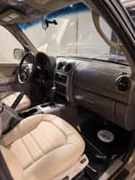 Jeep Liberty 2004 (9)