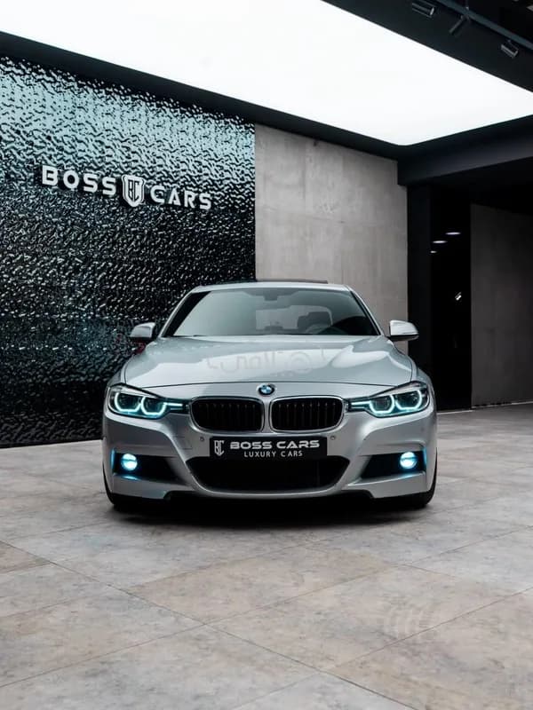 BMW 318 2018