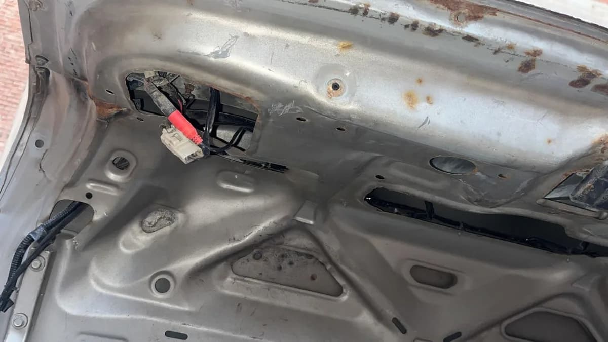 Nissan Sunny 2003 (0)