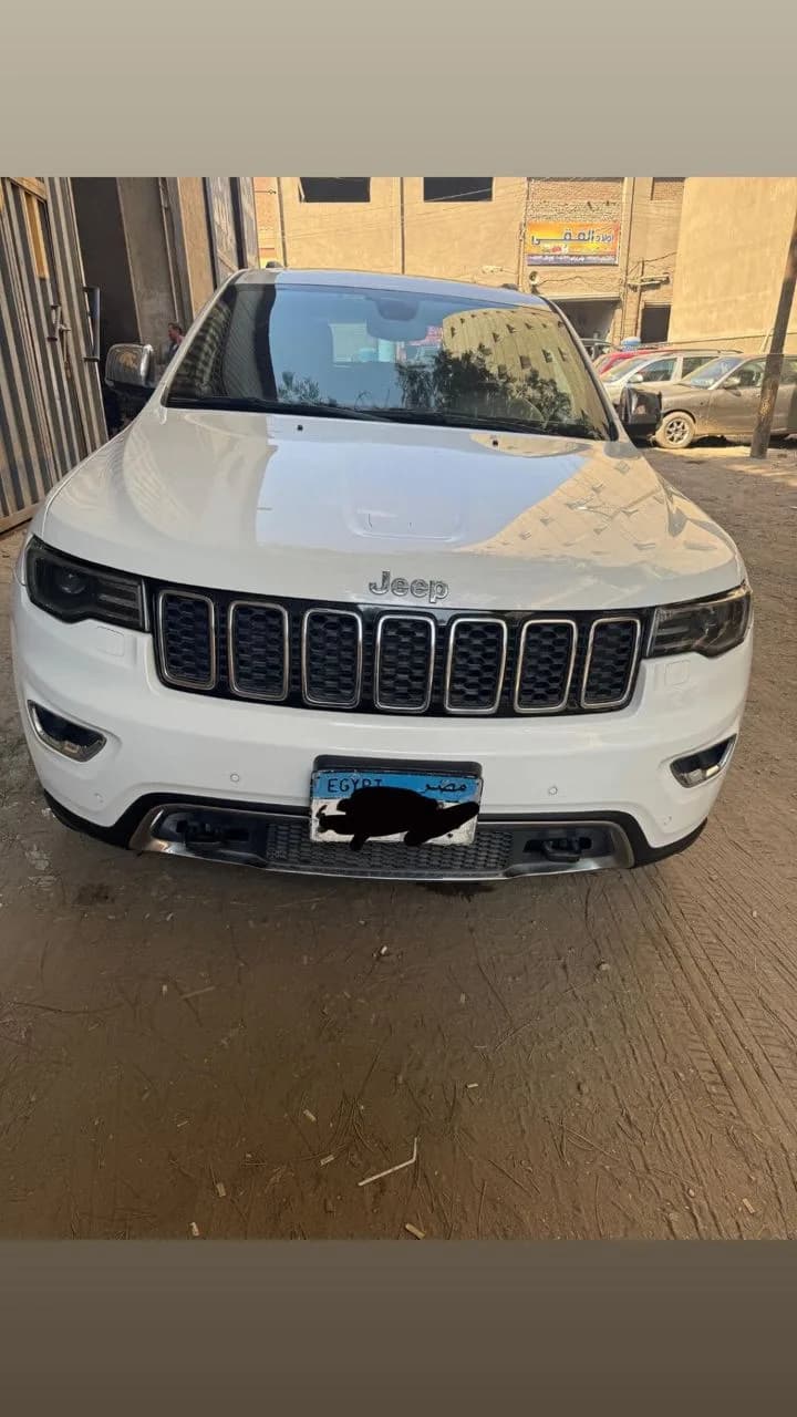 Jeep Grand Cherokee 2019 (1)