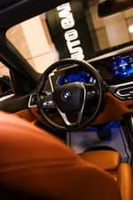 BMW 320i 2024 (7)