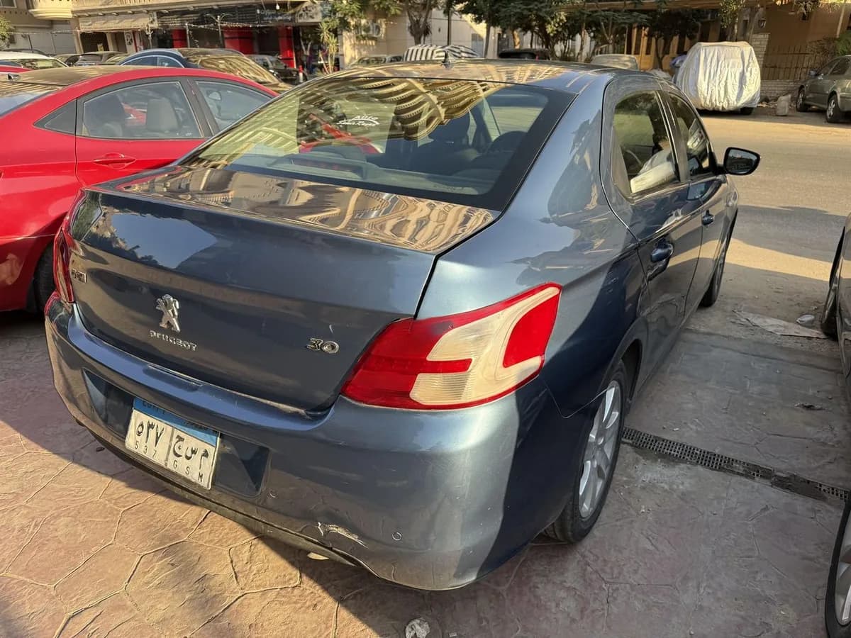 Peugeot 301 2016 (5)