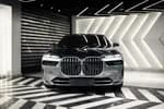 BMW 740 2026 (9)