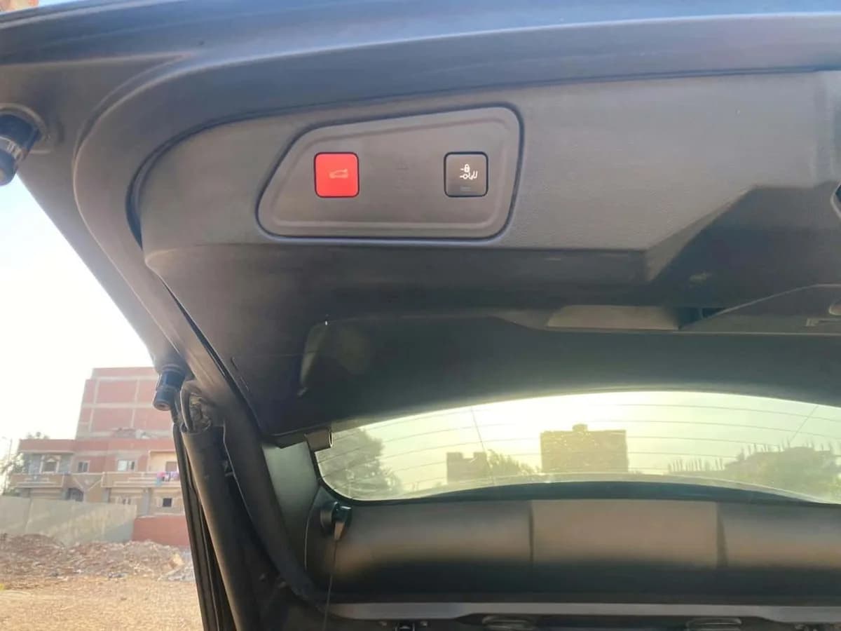 Peugeot 3008 2021 (1)