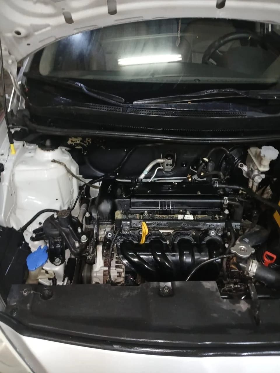 Hyundai Accent RB 2015 (1)