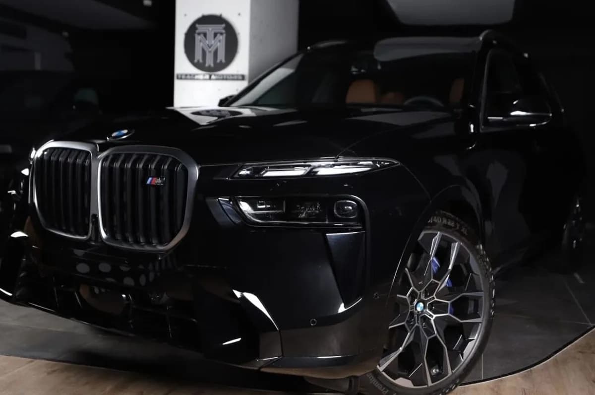 BMW X7 M60i 2024 (0)
