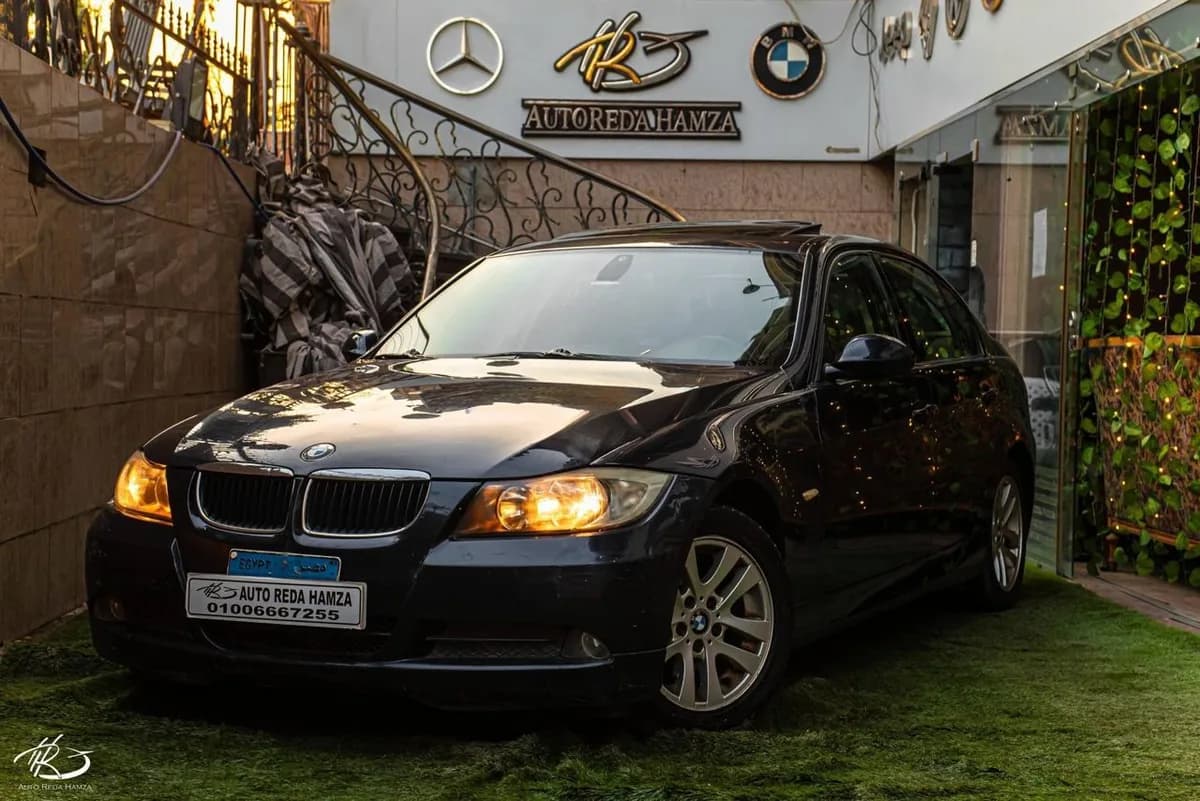 BMW 320 2008 (0)