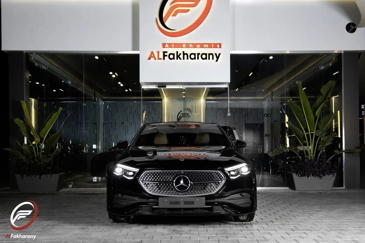 Mercedes E 200 2025 (1)