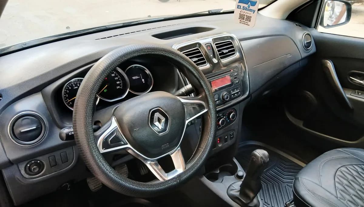 Renault Logan 2021 (8)