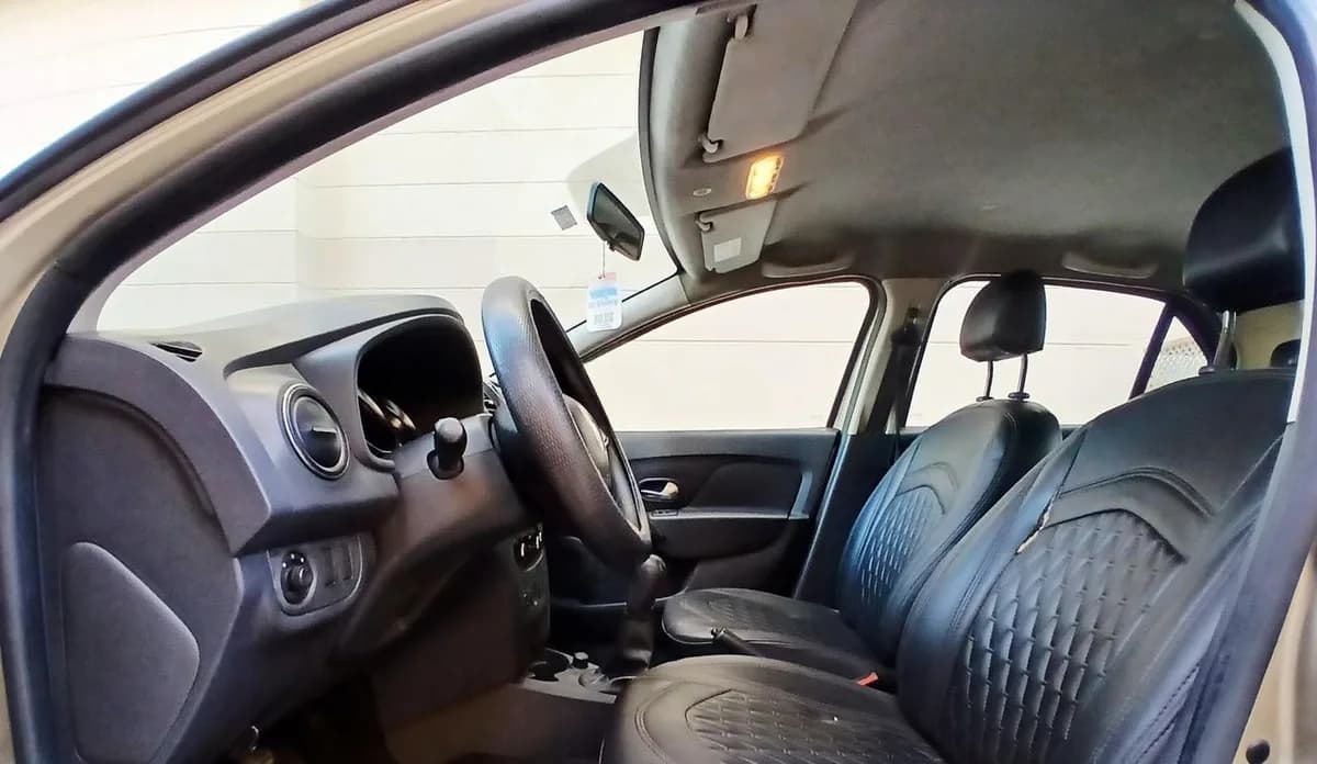 Renault Logan 2021 (11)