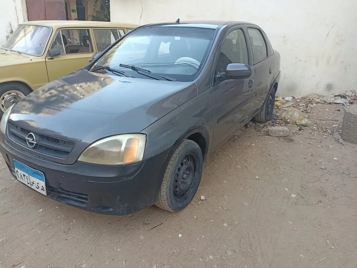 Opel Corsa 2004 (1)