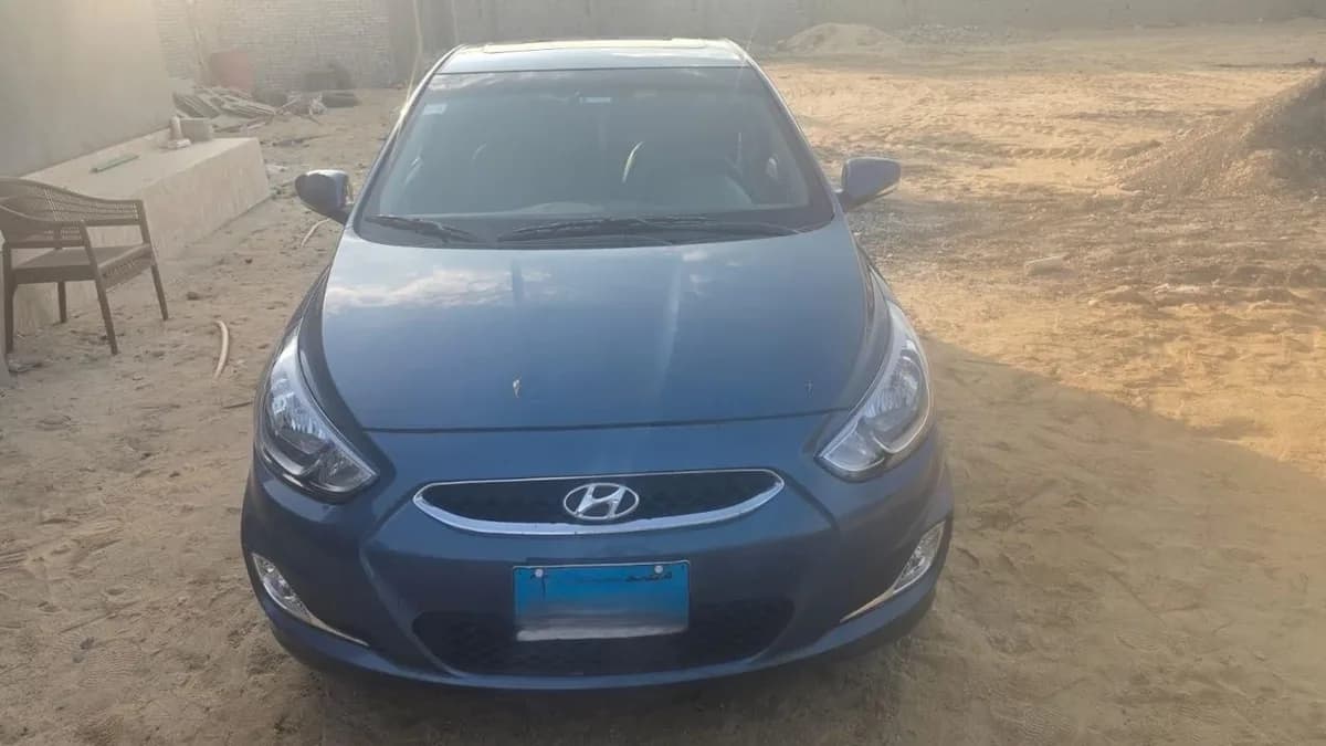 Hyundai Accent RB 2025 (1)