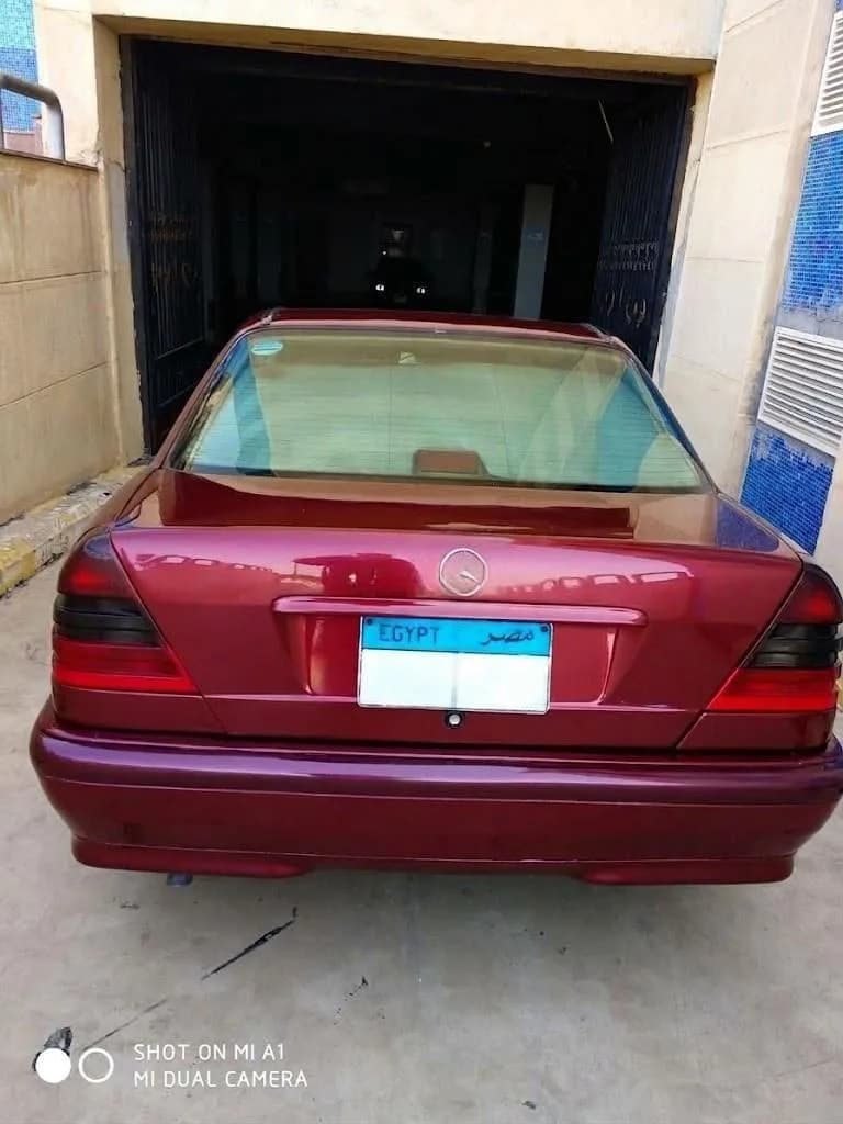 Mercedes 180 1999 (1)