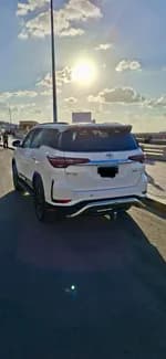Toyota Fortuner 2021 (2)
