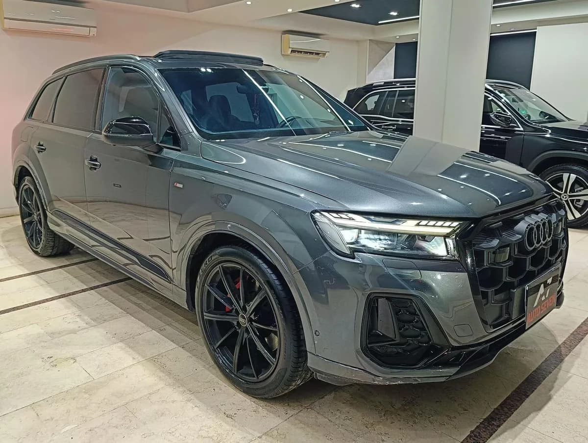 Audi Q7 2025 (1)