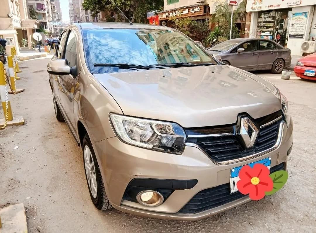 Renault Logan 2021 (4)