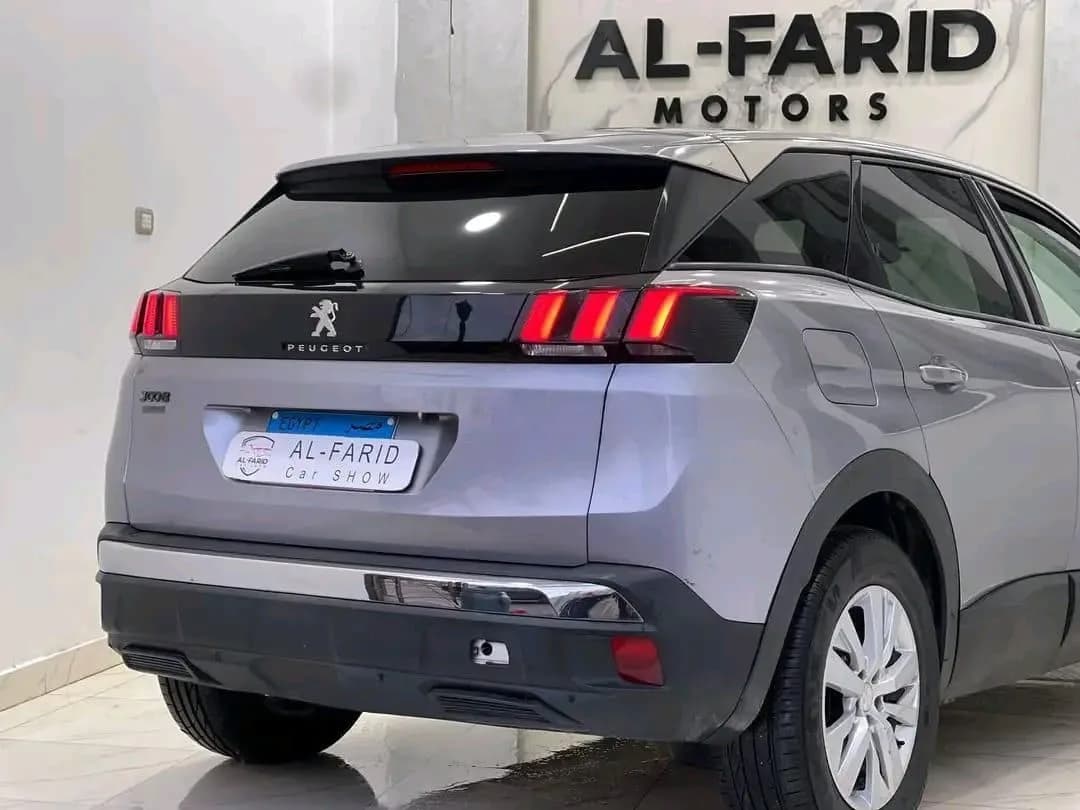 Peugeot 3008 2020 (1)