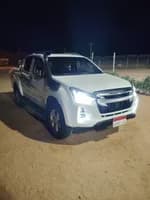Isuzu D-Max 2023 (2)