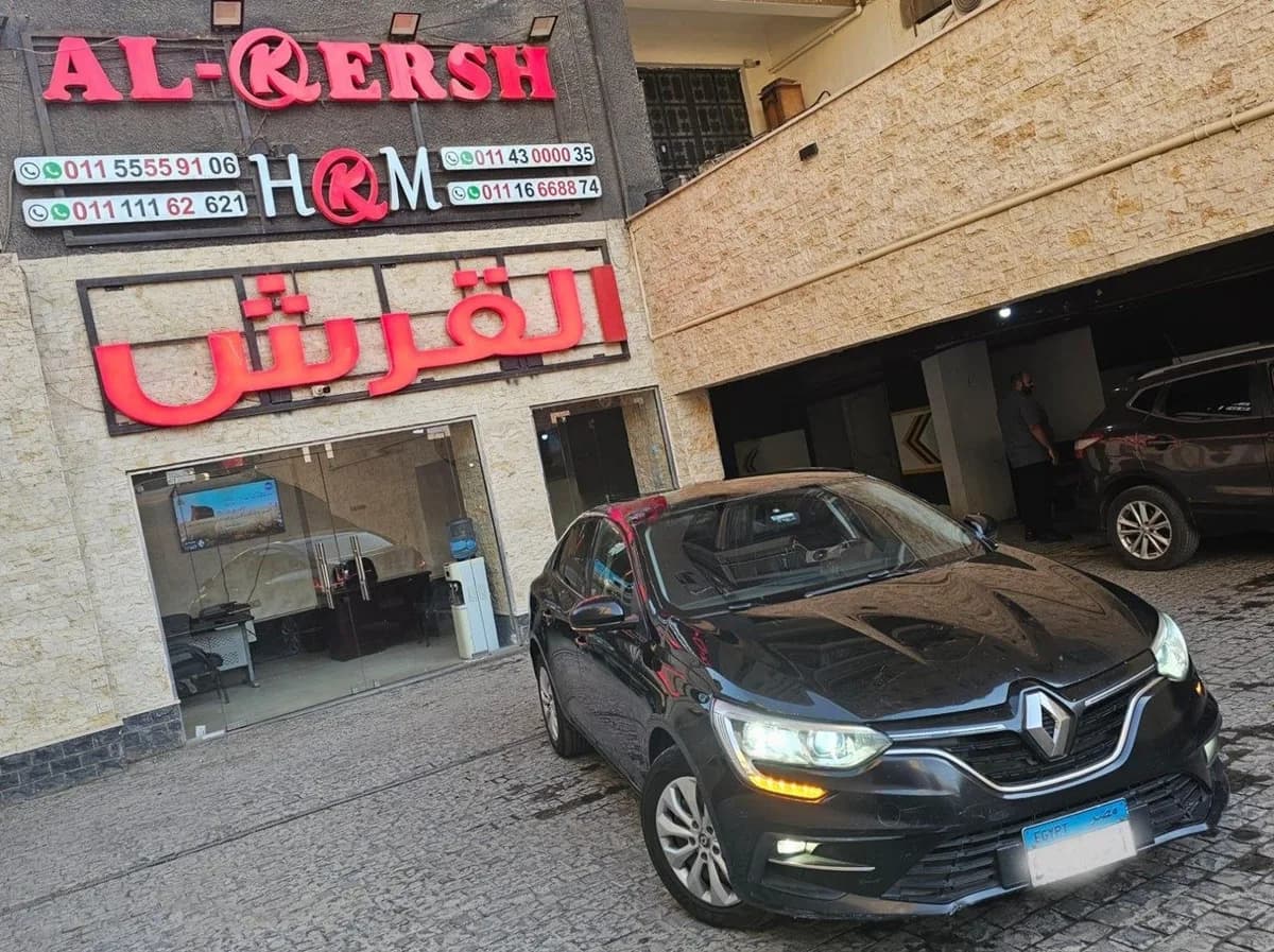 Renault Megane 2022 (1)
