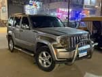 Jeep Cherokee 2010 (2)