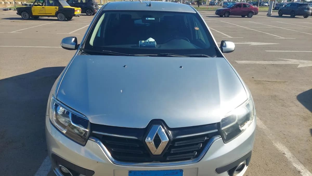 Renault Logan 2021 (0)