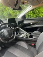 Peugeot 3008 2022 (5)
