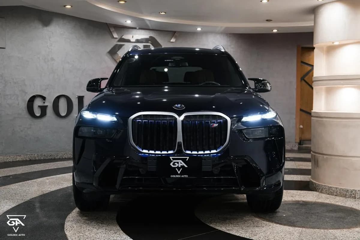 BMW X7 M60i 2025 (0)