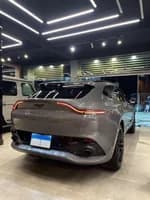 Aston Martin DBX 2022 (4)