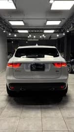 Jaguar F-Pace 2018 (4)