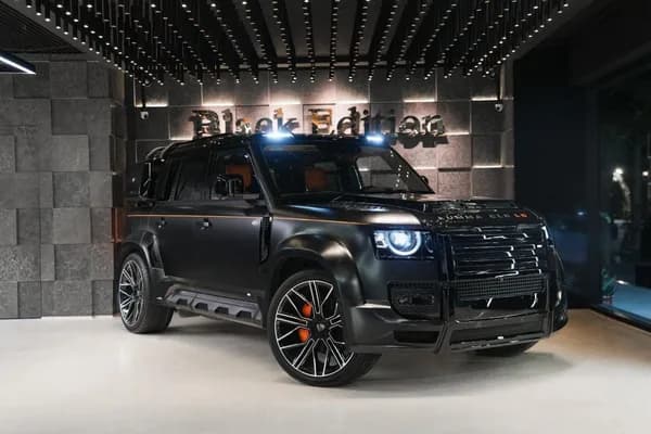 Land Rover Defender 2025