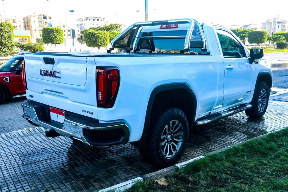 GMC Sierra 2022 (1)