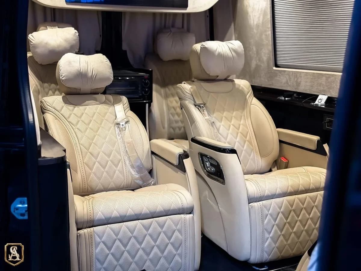 Mercedes Viano 2022 (1)