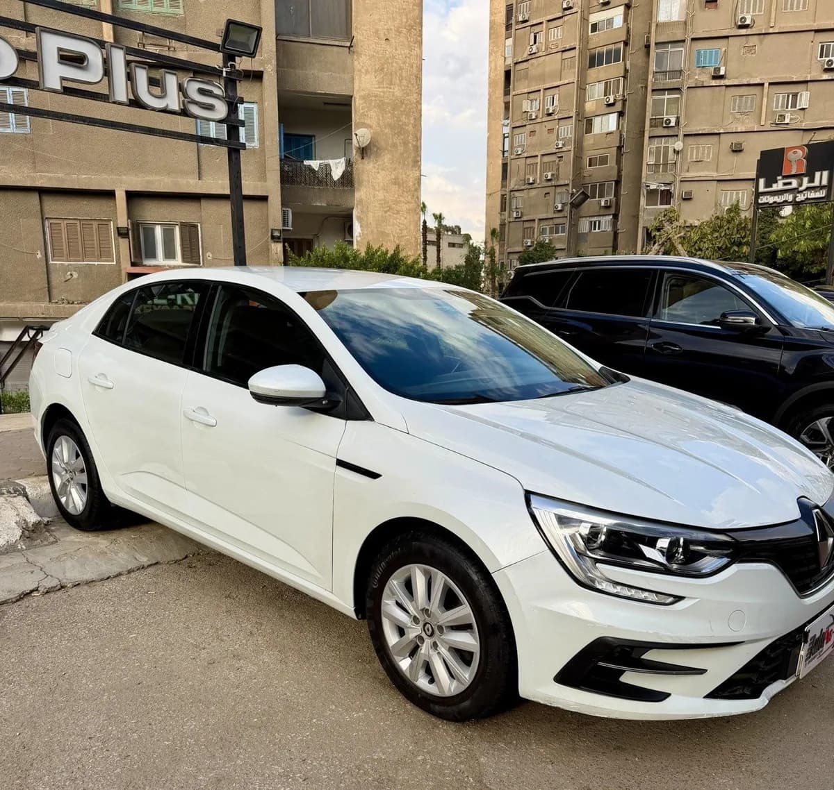 Renault Megane 2022 (1)
